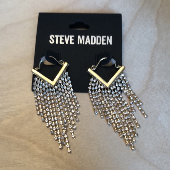 Steve Madden Gold Tone V Drop Earrings With Crystal Fringe Accents NWT - Picture 4 of 10